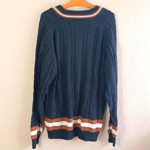 SEAN John V-Neck Sweater. - Picture 5 of 5